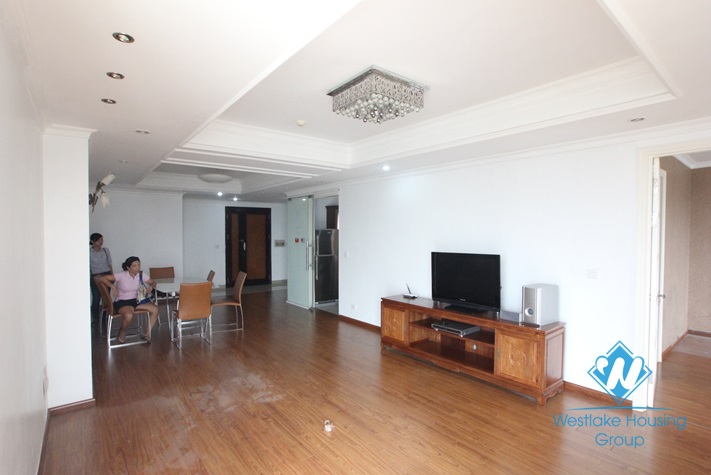 Nice apartment for rent in E Tower, Ciputra area, Tay Ho District, Ha Noi